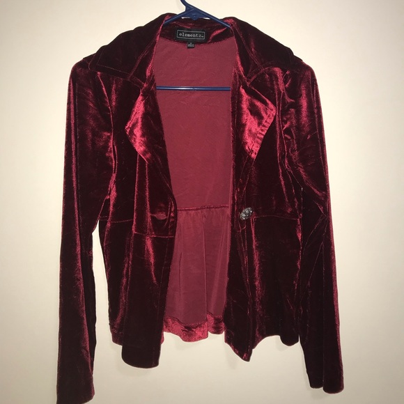 Red Velvet Top - Picture 2 of 3